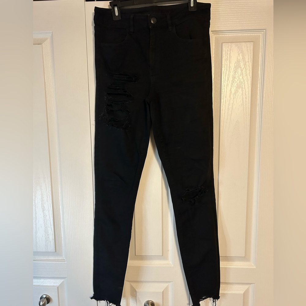 Distressed American eagle jeans